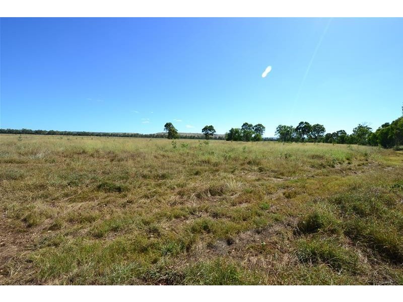 101 Semples Road, Biloela QLD 4715