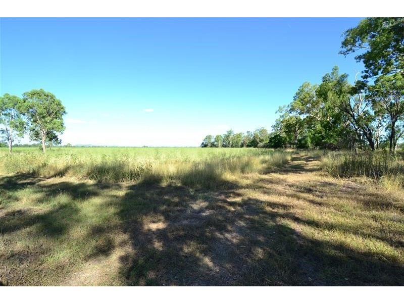 101 Semples Road, Biloela QLD 4715