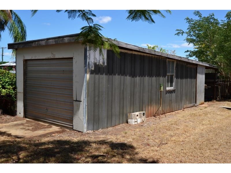 105 Kroombit Street, Biloela QLD 4715