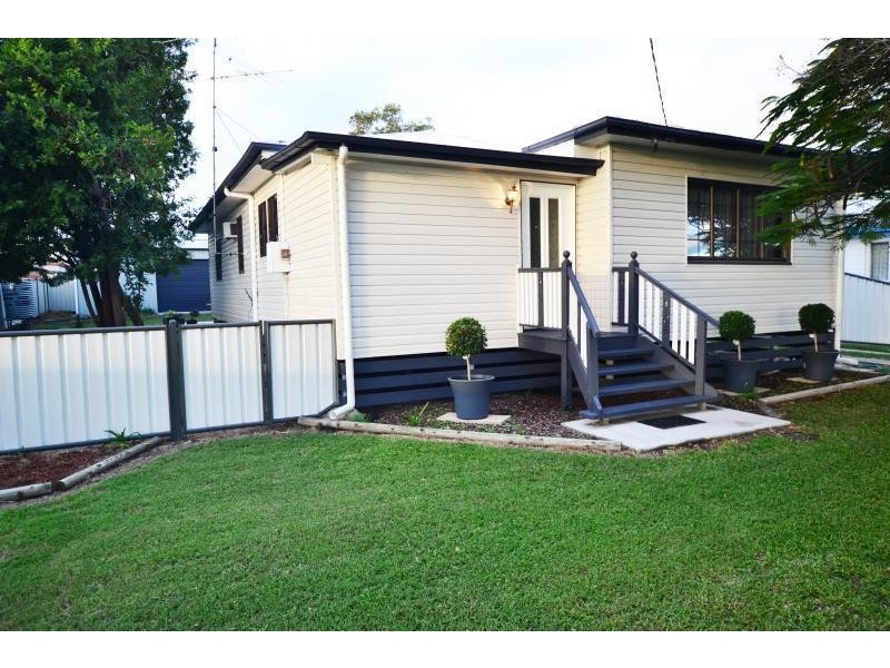 18 Kariboe Street, Biloela QLD 4715