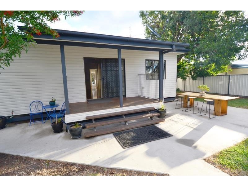 18 Kariboe Street, Biloela QLD 4715