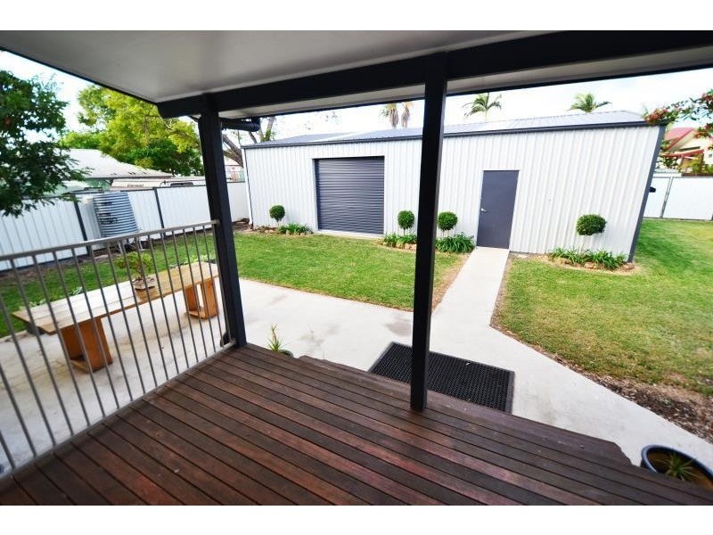 18 Kariboe Street, Biloela QLD 4715