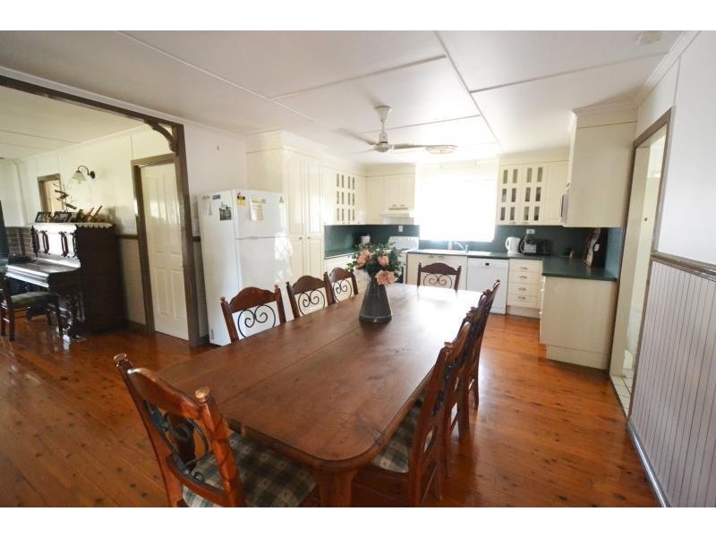 114 Kariboe Street, Biloela QLD 4715