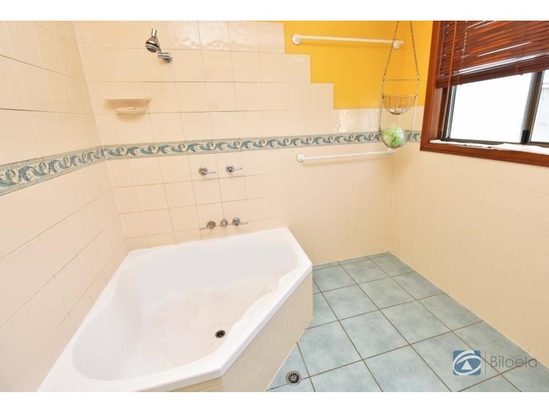 1 Ward Crescent, Biloela QLD 4715