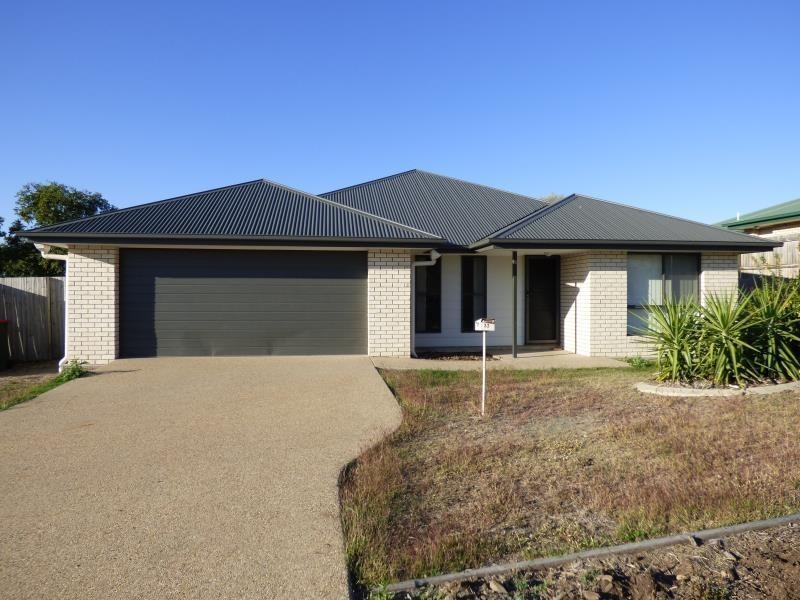 33 Panorama Drive, Biloela QLD 4715