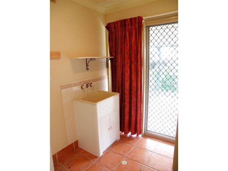 15 Paroz Crescent, Biloela QLD 4715