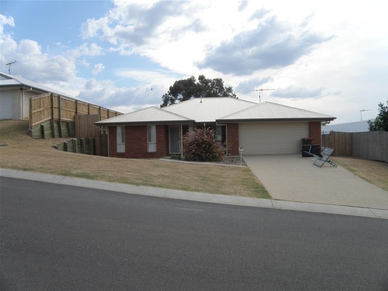 17 Valley View Drive, Biloela QLD 4715