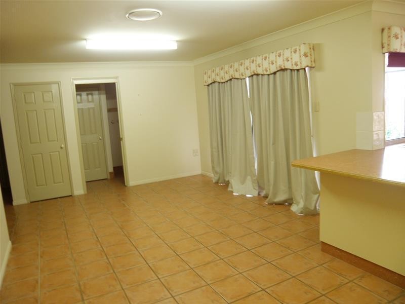 15 Paroz Crescent, Biloela QLD 4715