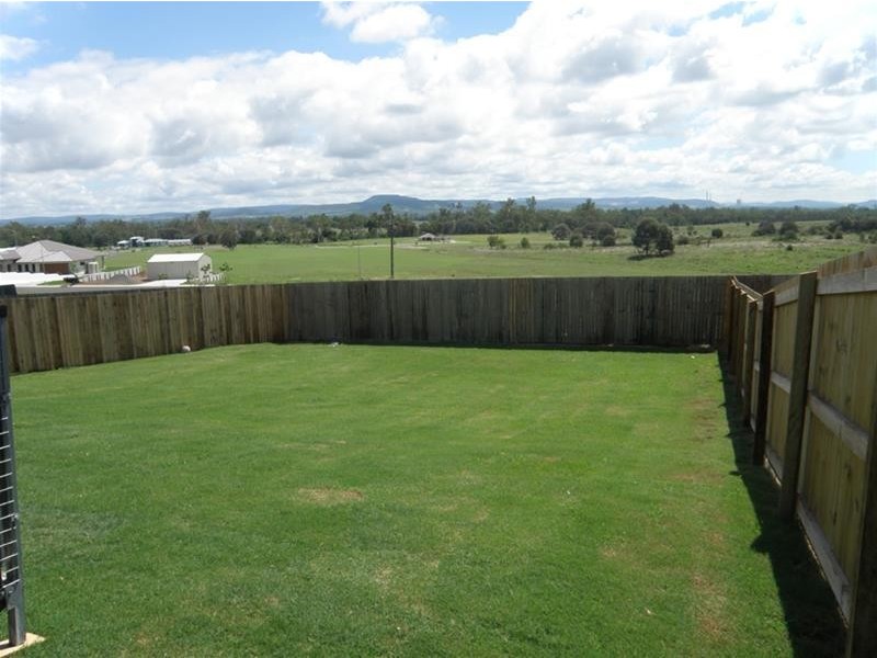 33 Highland Way, Biloela QLD 4715