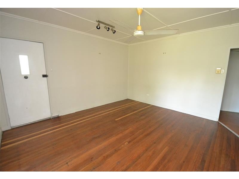 102 Bell Street, Biloela QLD 4715