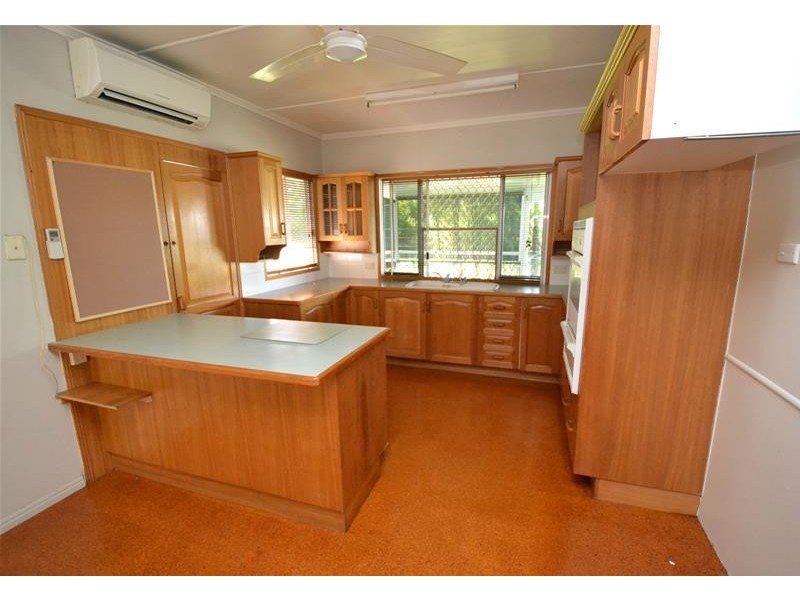 102 Bell Street, Biloela QLD 4715