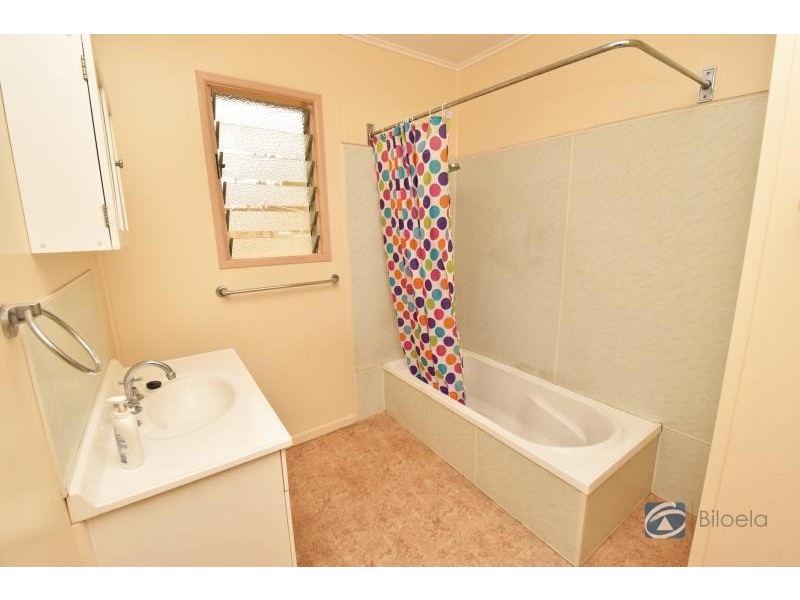 148 Kroombit Street, Biloela QLD 4715