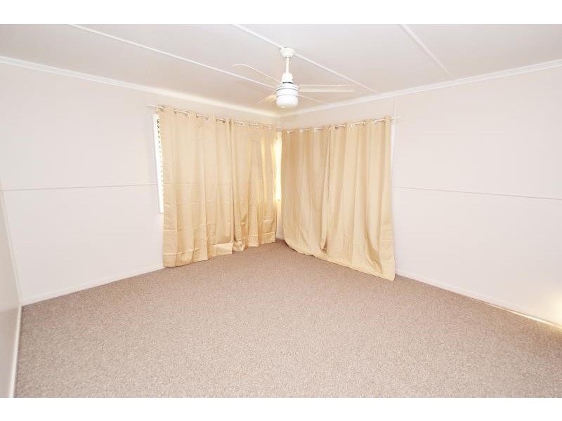 194 Callide Street, Biloela QLD 4715