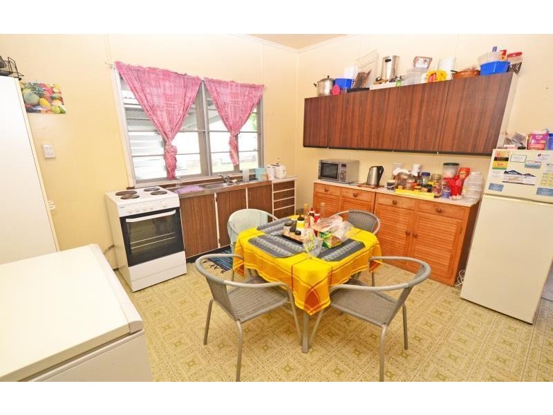 18 Kroombit Street, Biloela QLD 4715