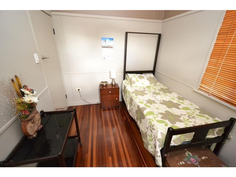 81 Kroombit Street, Biloela QLD 4715