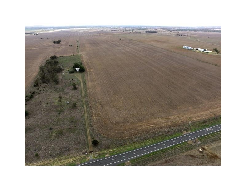 11208 Dawson Highway, Dakenba QLD 4715