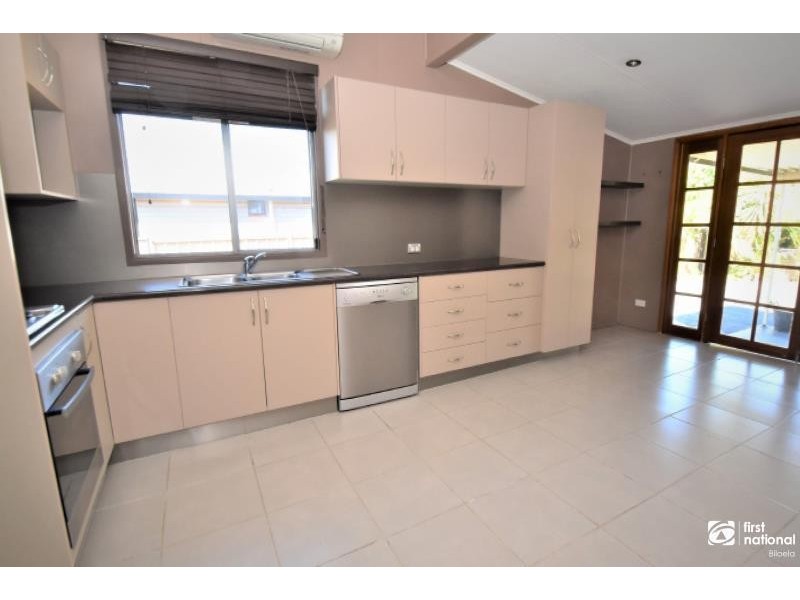 31 Rainbow Street, Biloela QLD 4715