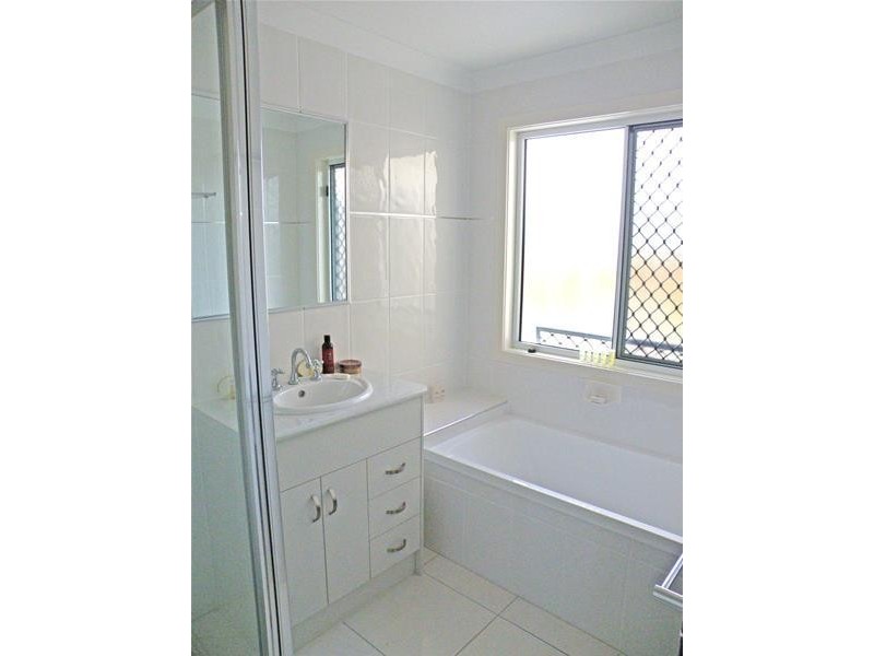 8 Valley View Drive, Biloela QLD 4715