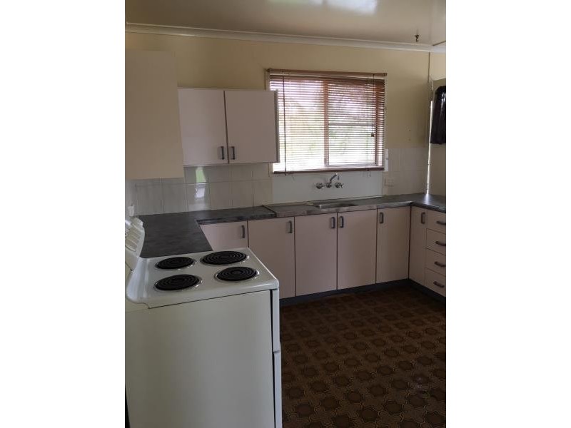 6 Spring Street, Biloela QLD 4715