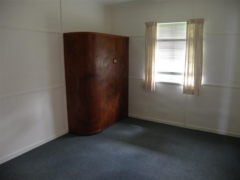 16 Kariboe Street, Biloela QLD 4715