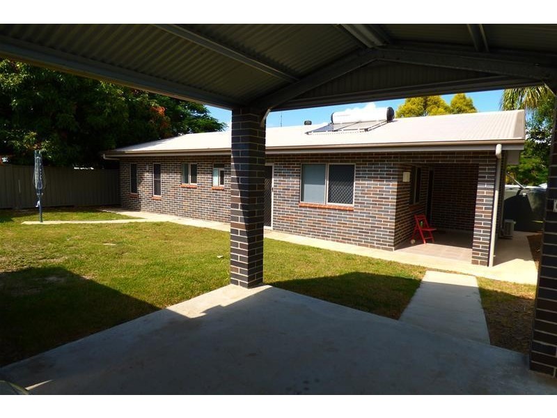 2/69 Rainbow Street, Biloela QLD 4715