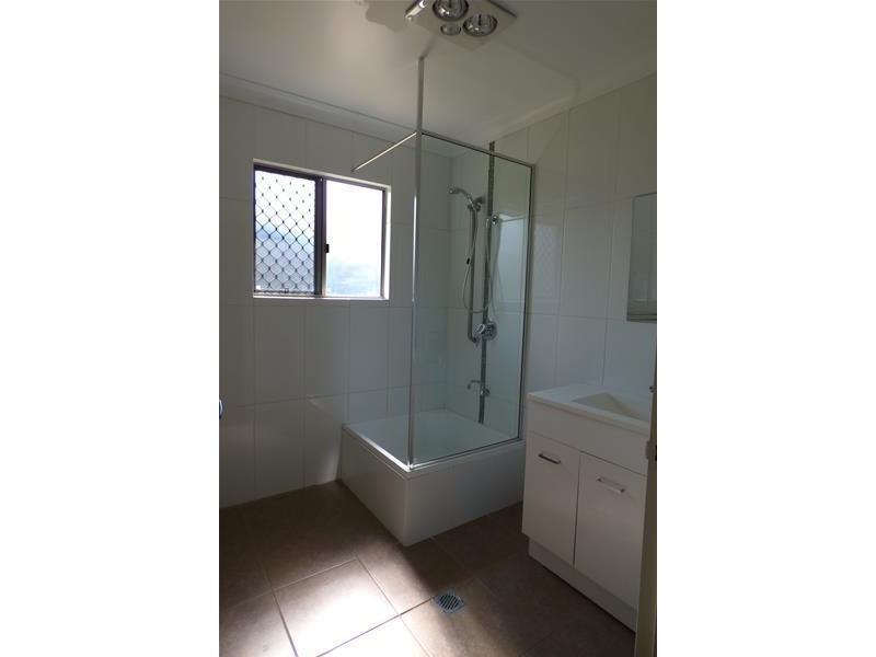 2/69 Rainbow Street, Biloela QLD 4715