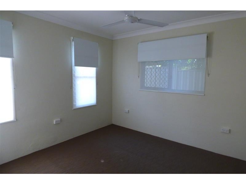 2/69 Rainbow Street, Biloela QLD 4715