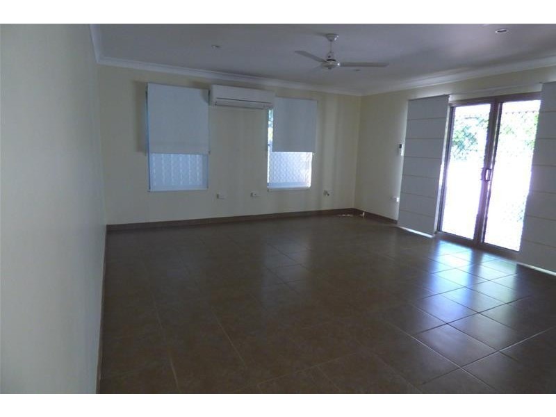 2/69 Rainbow Street, Biloela QLD 4715