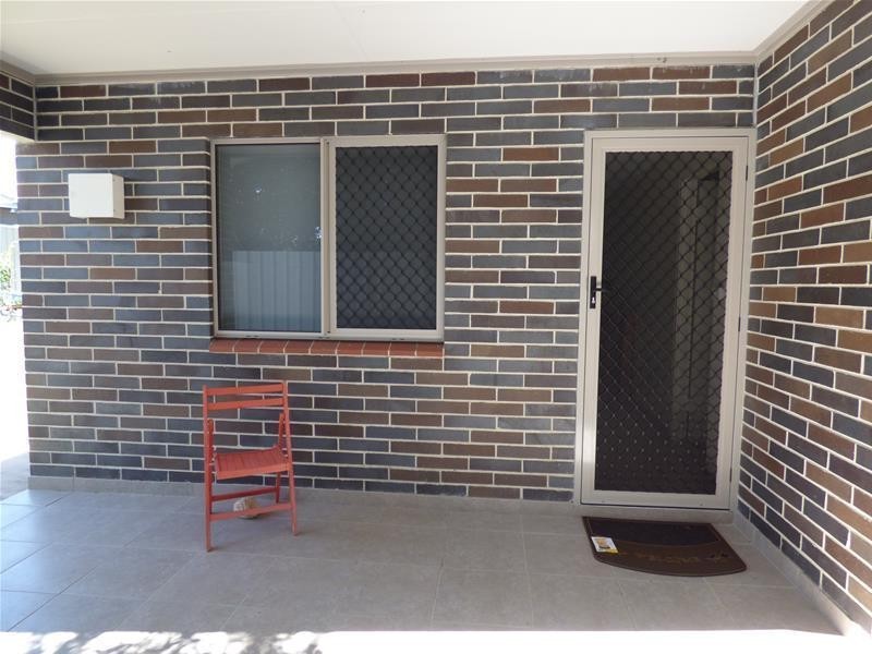 2/69 Rainbow Street, Biloela QLD 4715