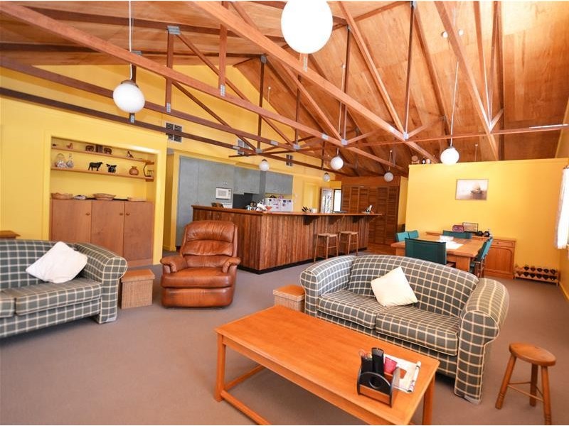 1 Rita Place, Biloela QLD 4715