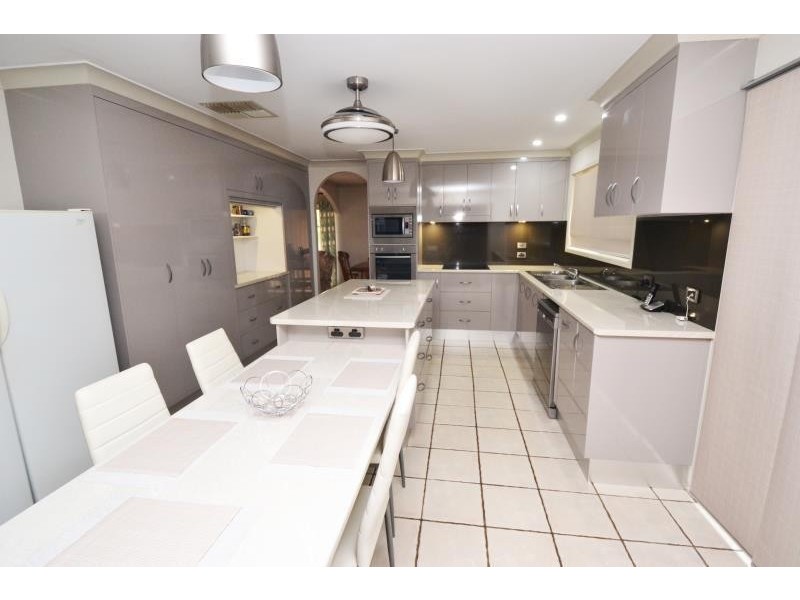 11 Alexandra Avenue, Biloela QLD 4715