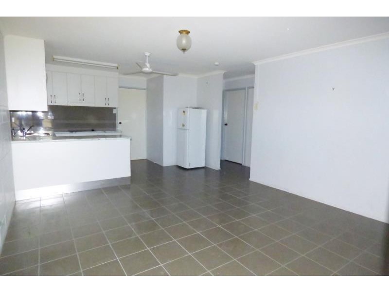 5/151 Kariboe Street, Biloela QLD 4715