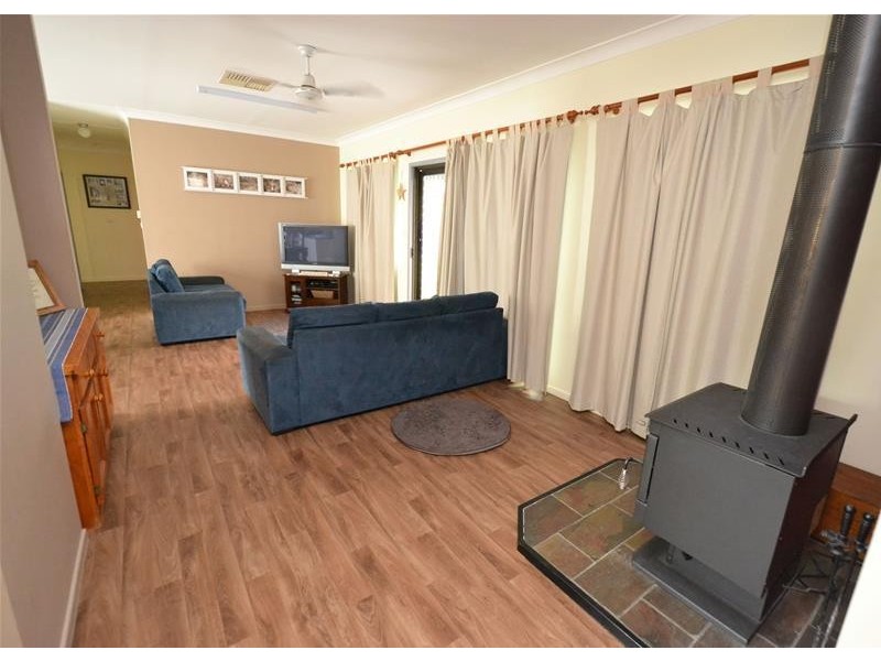 18 Lookerbie Street, Biloela QLD 4715