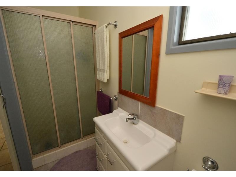 18 Lookerbie Street, Biloela QLD 4715