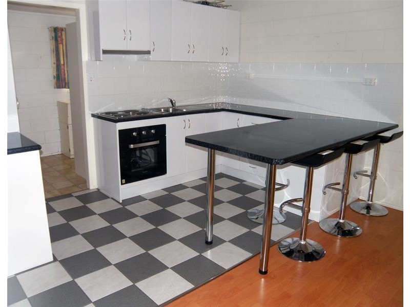 2/86 Kariboe Street, Biloela QLD 4715