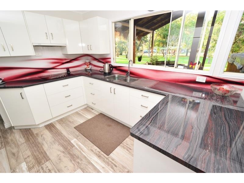 48 Jambin Dakenba Road, Biloela QLD 4715