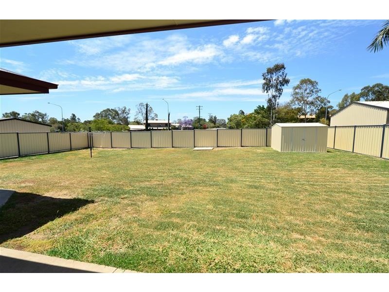 33 Paroz Crescent, Biloela QLD 4715