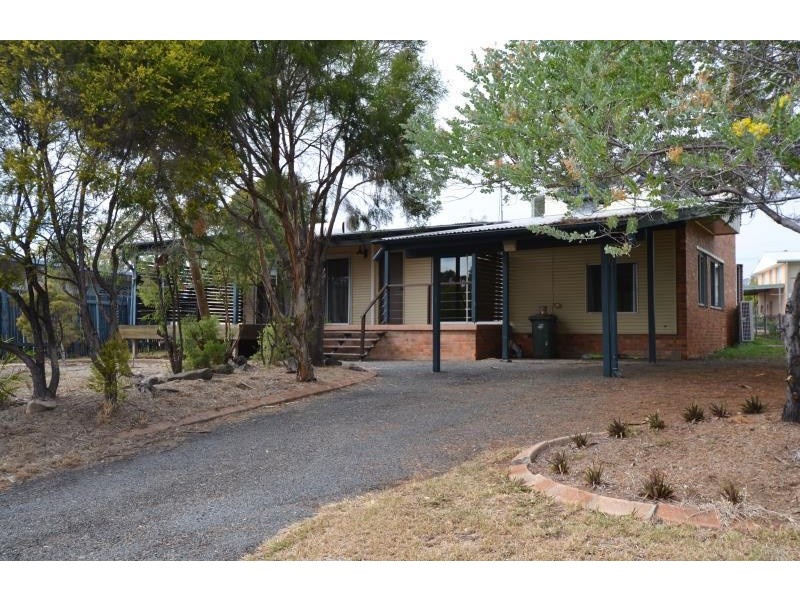 2 Sellheim Street, Biloela QLD 4715