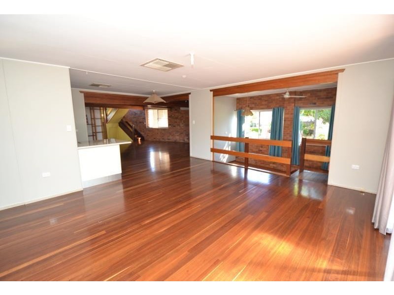 2 Sellheim Street, Biloela QLD 4715