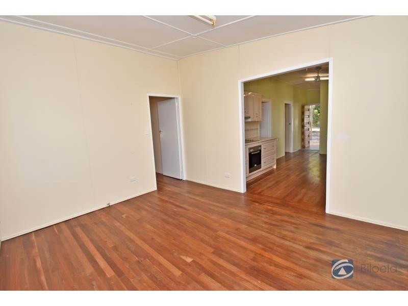 30 Leslie Street, Thangool QLD 4716