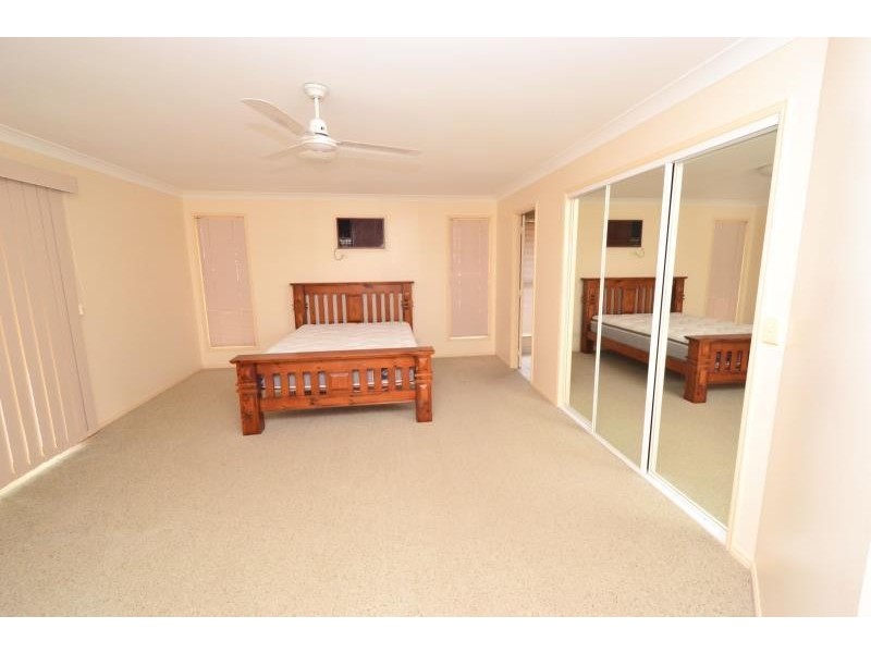 17 Heaton Street, Biloela QLD 4715