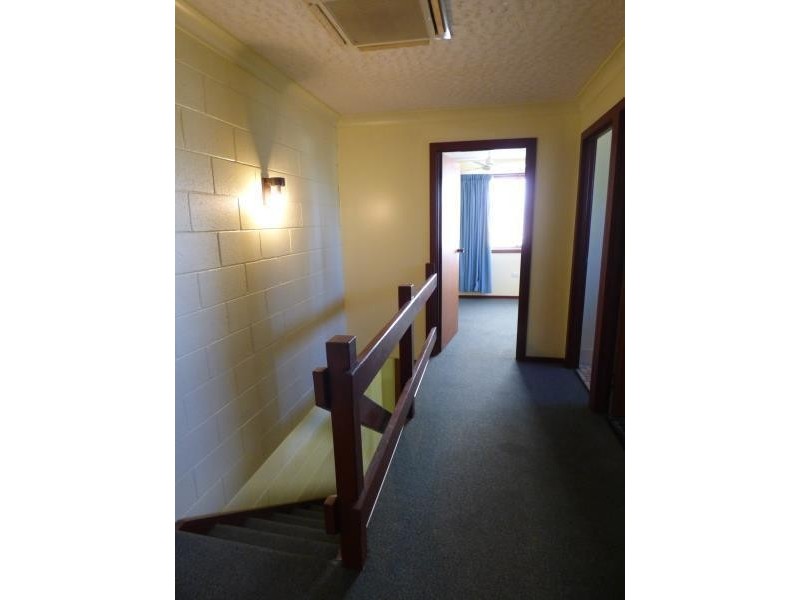 1/119 Rainbow Street, Biloela QLD 4715