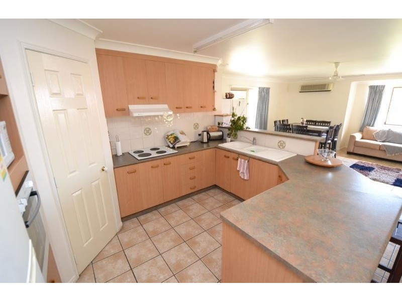 10 Clarke Drive, Biloela QLD 4715