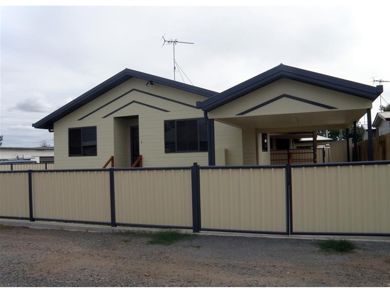 2/2 Park Street, Biloela QLD 4715