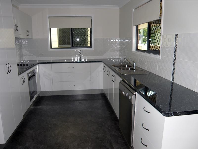 2/2 Park Street, Biloela QLD 4715