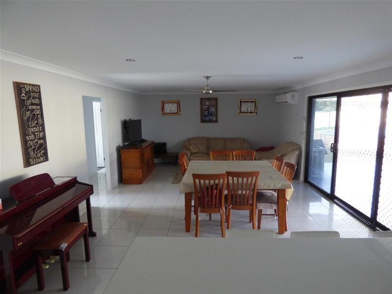 24 Earlsfield Street, Biloela QLD 4715