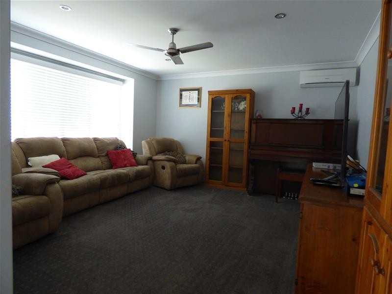 24 Earlsfield Street, Biloela QLD 4715