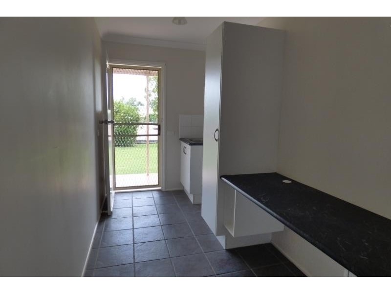 8 Clarke Drive, Biloela QLD 4715