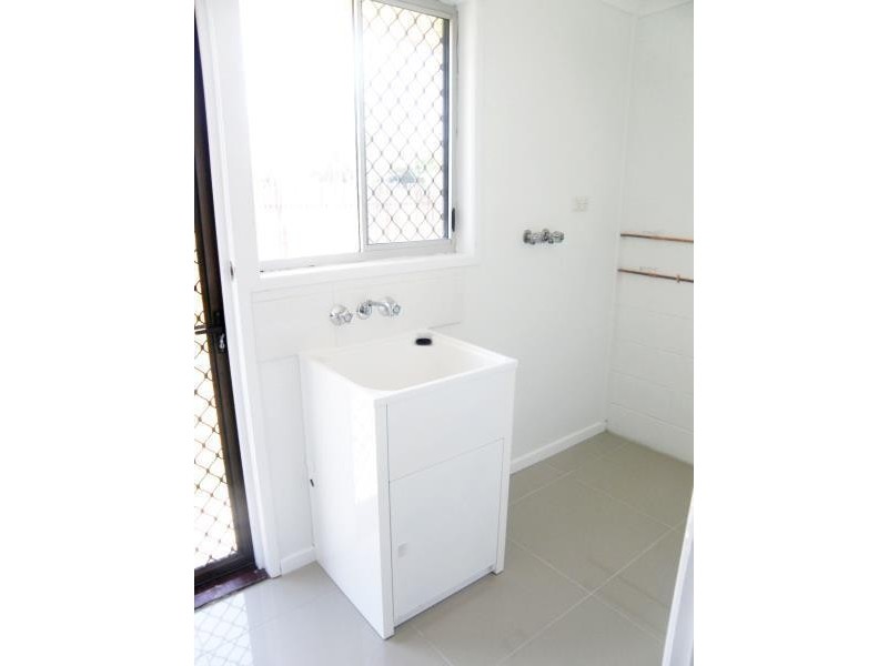 2/151 Kariboe Street, Biloela QLD 4715