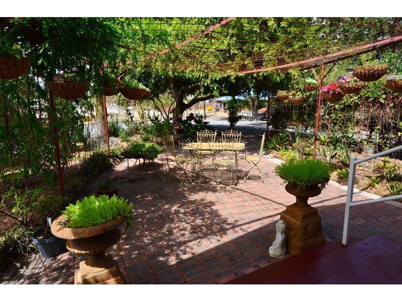 28 Paroz Crescent, Biloela QLD 4715